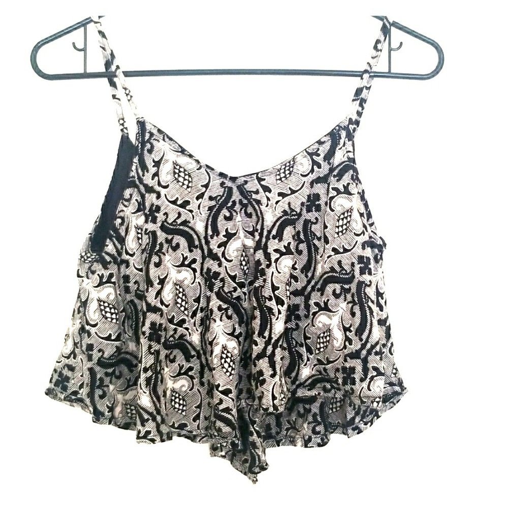 Crop top.